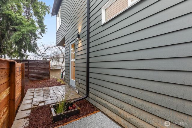 3550 S Dawson Street, Seattle, WA 98118