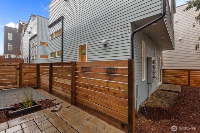 3550 S Dawson Street, Seattle, WA 98118