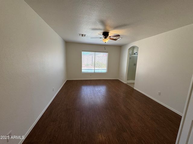 3250 E Ford Avenue, Gilbert, AZ 85234