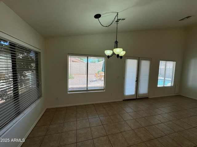 3250 E Ford Avenue, Gilbert, AZ 85234