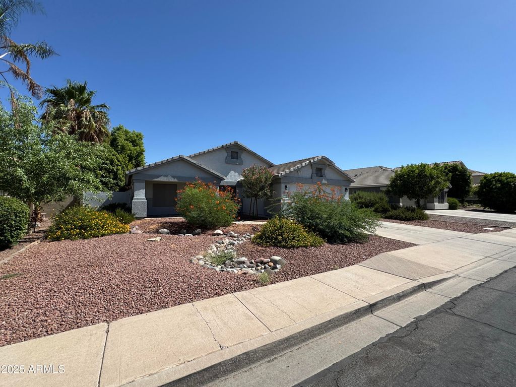 3250 E Ford Avenue, Gilbert, AZ 85234