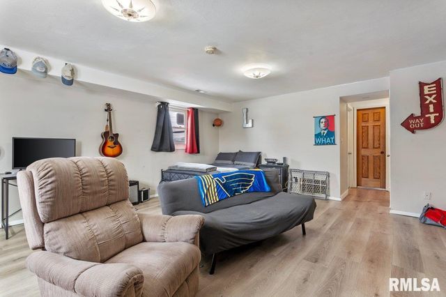 50 BIRCH Lane, Williamsville, IL 62639