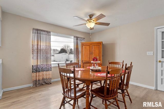 50 BIRCH Lane, Williamsville, IL 62639