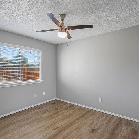 4045 Saint Christopher Lane, Dallas, TX 75287