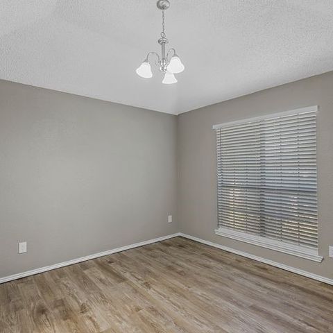 4045 Saint Christopher Lane, Dallas, TX 75287