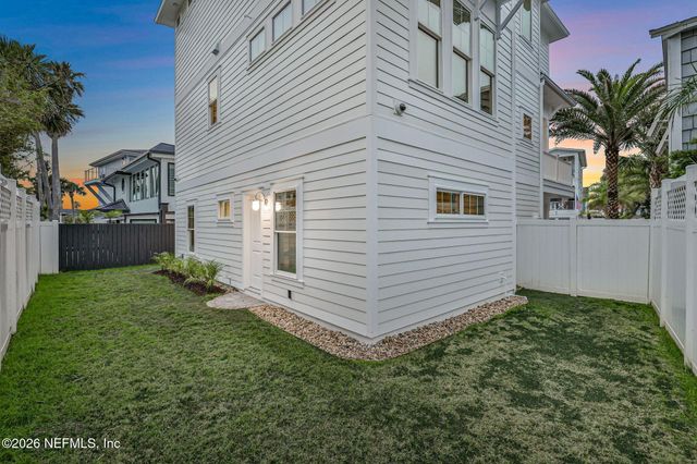 28 S 26TH Avenue, Jacksonville Beach, FL 32250