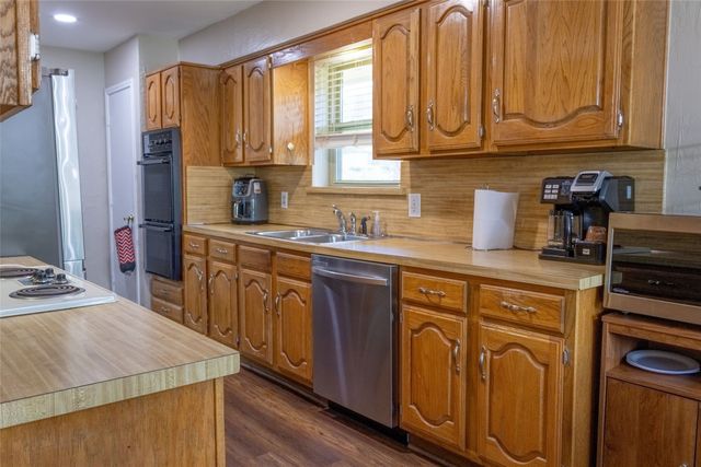 315 Dow Ross Boulevard, Duncanville, TX 75116