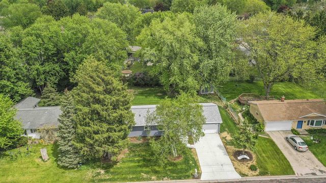 195 Amber Trail, Sun Prairie, WI 53590
