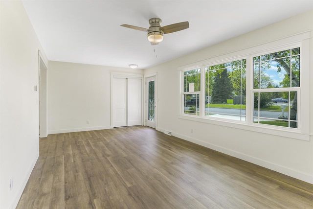 195 Amber Trail, Sun Prairie, WI 53590