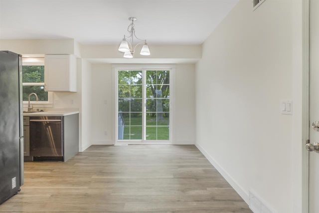 195 Amber Trail, Sun Prairie, WI 53590