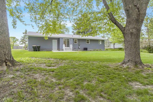 195 Amber Trail, Sun Prairie, WI 53590