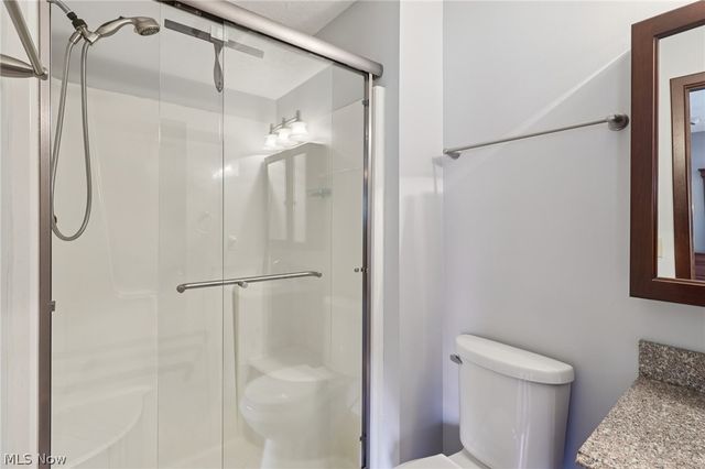 14784 Stone Creek Oval, Strongsville, OH 44149