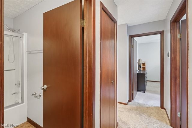 14784 Stone Creek Oval, Strongsville, OH 44149