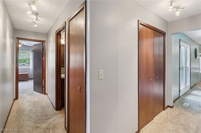 14784 Stone Creek Oval, Strongsville, OH 44149