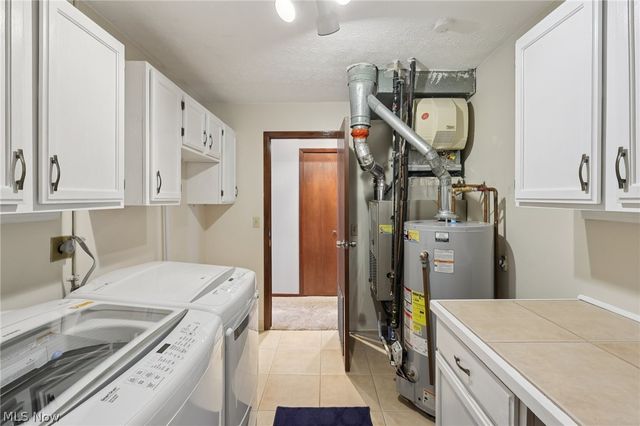 14784 Stone Creek Oval, Strongsville, OH 44149