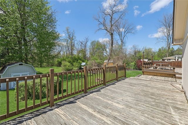 14784 Stone Creek Oval, Strongsville, OH 44149