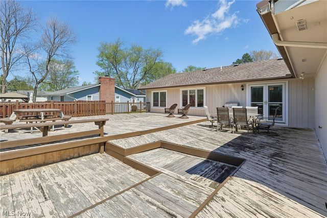 14784 Stone Creek Oval, Strongsville, OH 44149