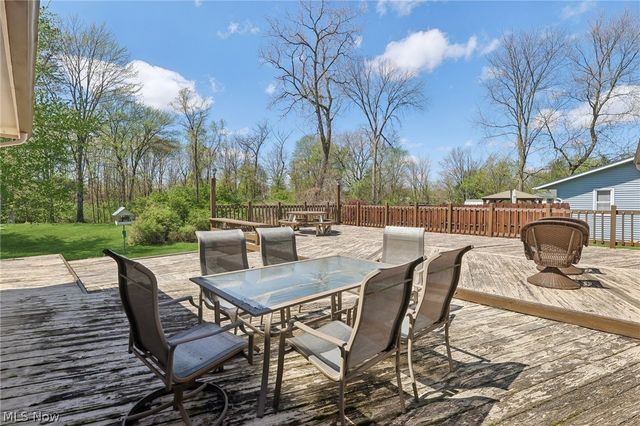 14784 Stone Creek Oval, Strongsville, OH 44149