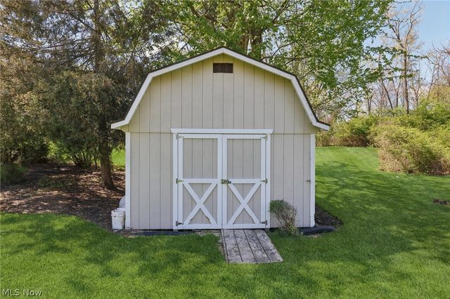 14784 Stone Creek Oval, Strongsville, OH 44149