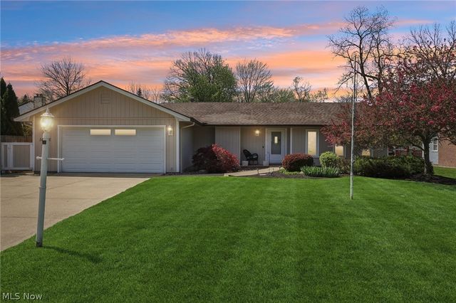 14784 Stone Creek Oval, Strongsville, OH 44149