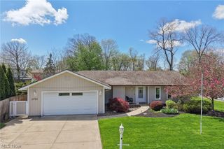 14784 Stone Creek Oval, Strongsville, OH 44149