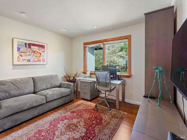 10463 Mill Station Rd, Sebastopol, CA 95472