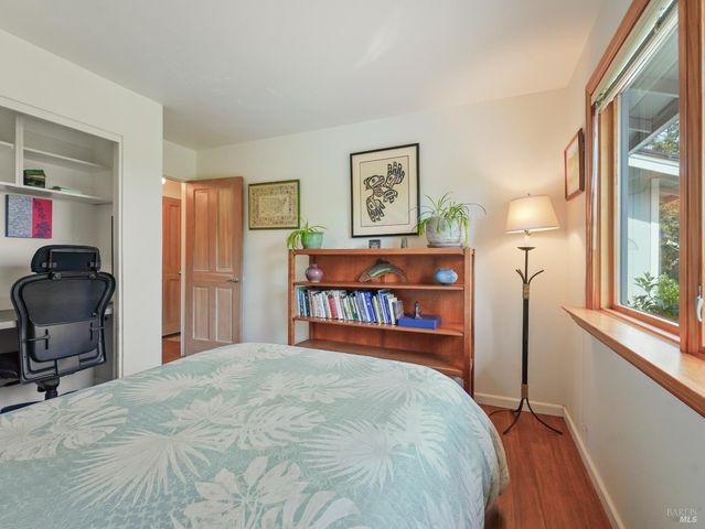 10463 Mill Station Rd, Sebastopol, CA 95472