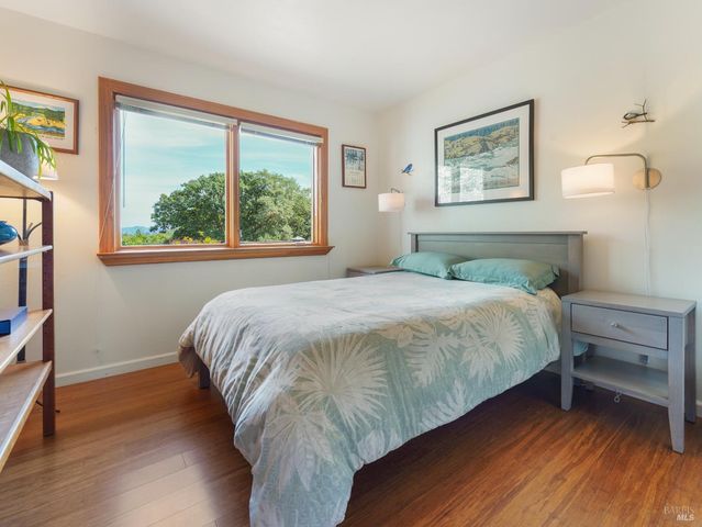 10463 Mill Station Rd, Sebastopol, CA 95472