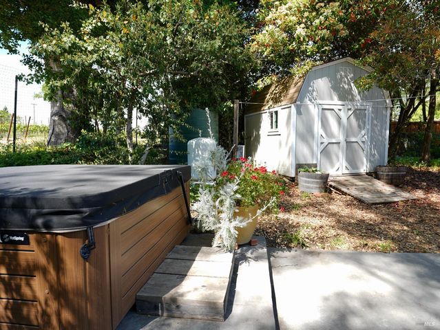 10463 Mill Station Rd, Sebastopol, CA 95472