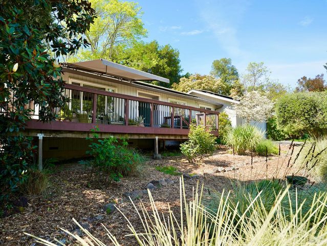 10463 Mill Station Rd, Sebastopol, CA 95472