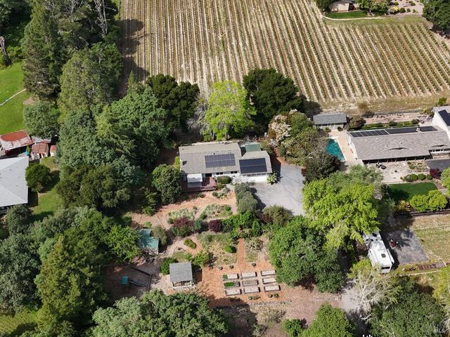 10463 Mill Station Rd, Sebastopol, CA 95472