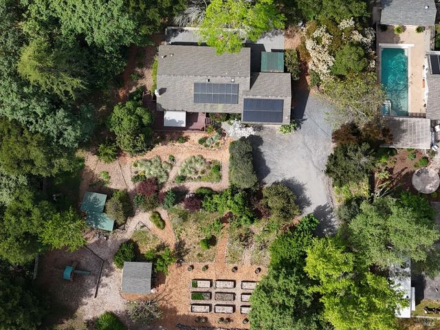 10463 Mill Station Rd, Sebastopol, CA 95472