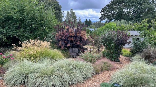 10463 Mill Station Rd, Sebastopol, CA 95472