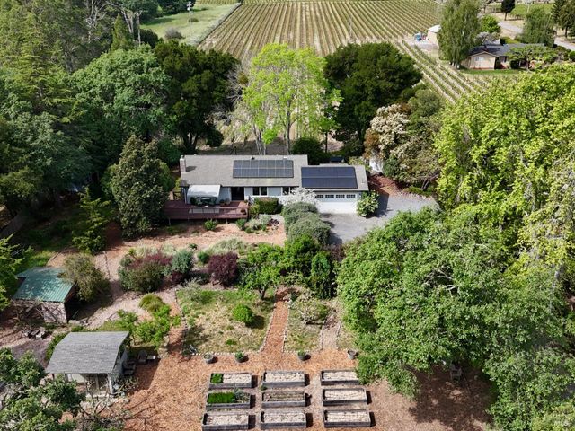 10463 Mill Station Rd, Sebastopol, CA 95472