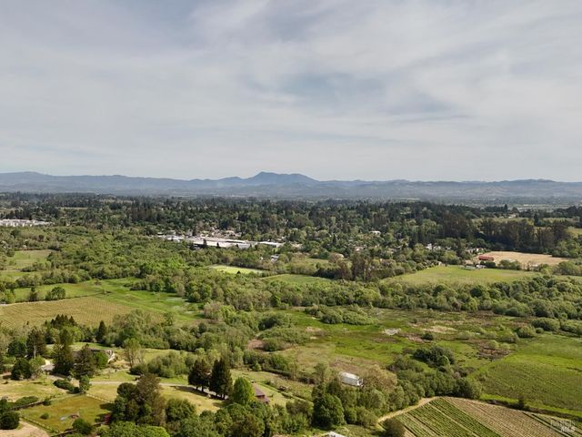 10463 Mill Station Rd, Sebastopol, CA 95472