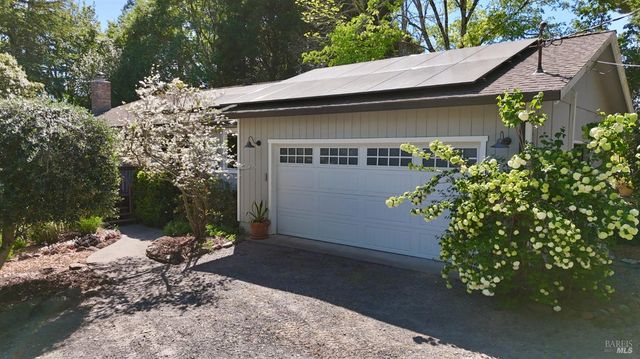 10463 Mill Station Rd, Sebastopol, CA 95472