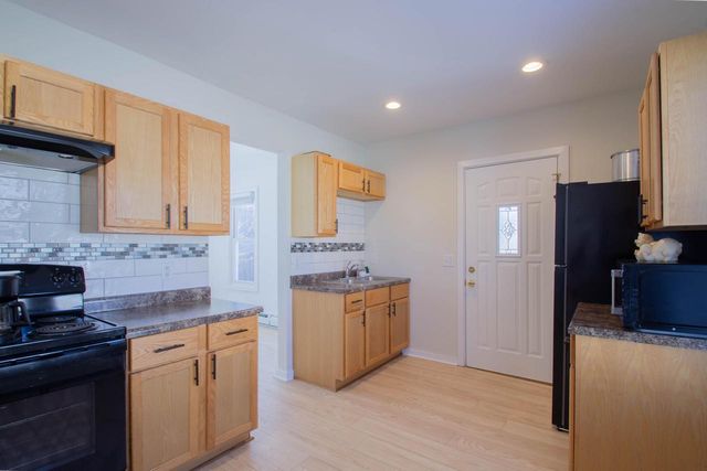 520 N Montgomery STREET, Watertown, WI 53098