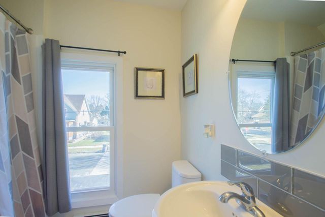 520 N Montgomery STREET, Watertown, WI 53098