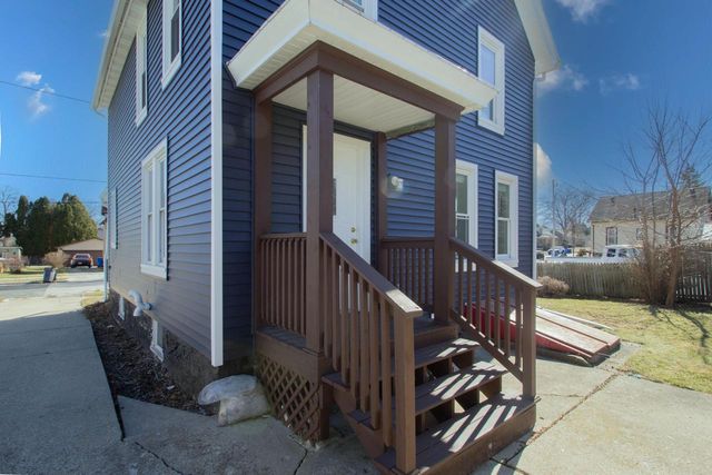 520 N Montgomery STREET, Watertown, WI 53098