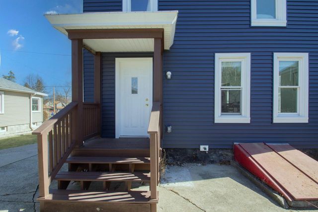 520 N Montgomery STREET, Watertown, WI 53098