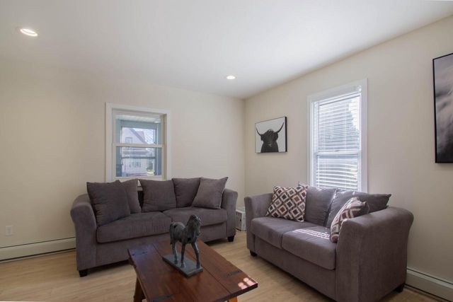 520 N Montgomery STREET, Watertown, WI 53098