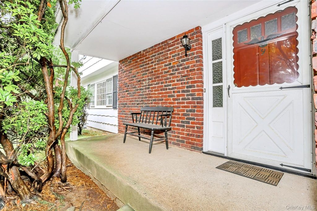 9 Bluejay Street, Spring Valley, NY 10977 — photo 2