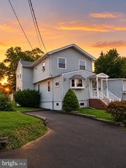 923 ROSA AVE, Croydon, PA 19021