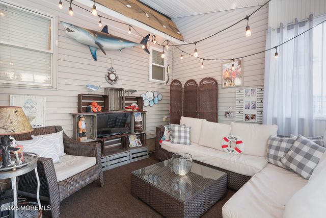 1624 6th Avenue, Toms River, NJ 08757