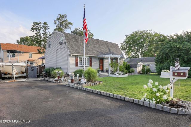 1624 6th Avenue, Toms River, NJ 08757