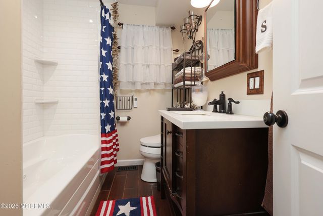 1624 6th Avenue, Toms River, NJ 08757