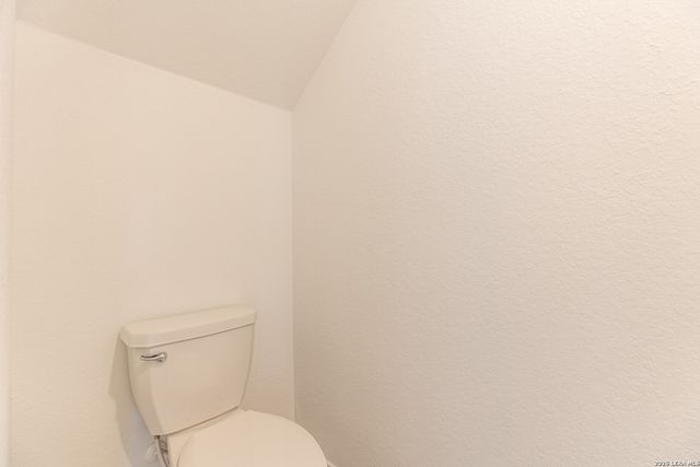 6941 DORATO RDG, Elmendorf, TX 78112