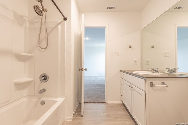 6941 DORATO RDG, Elmendorf, TX 78112