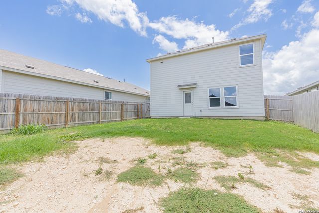 6941 DORATO RDG, Elmendorf, TX 78112