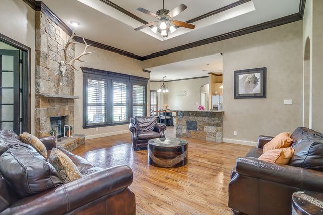 157 Pack Saddle Trail, Weatherford, TX 76088